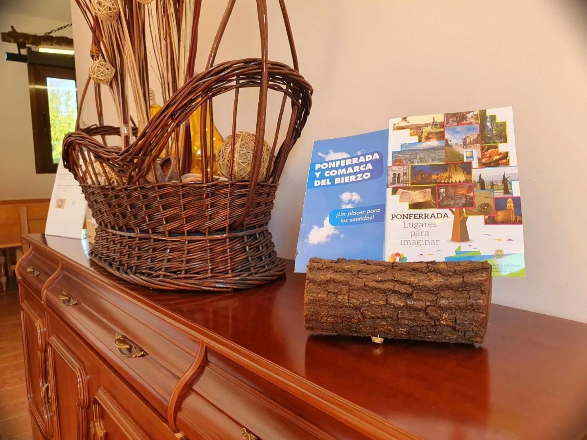 Villa Casa Carreira Bierzo Ponferrada Esterno foto